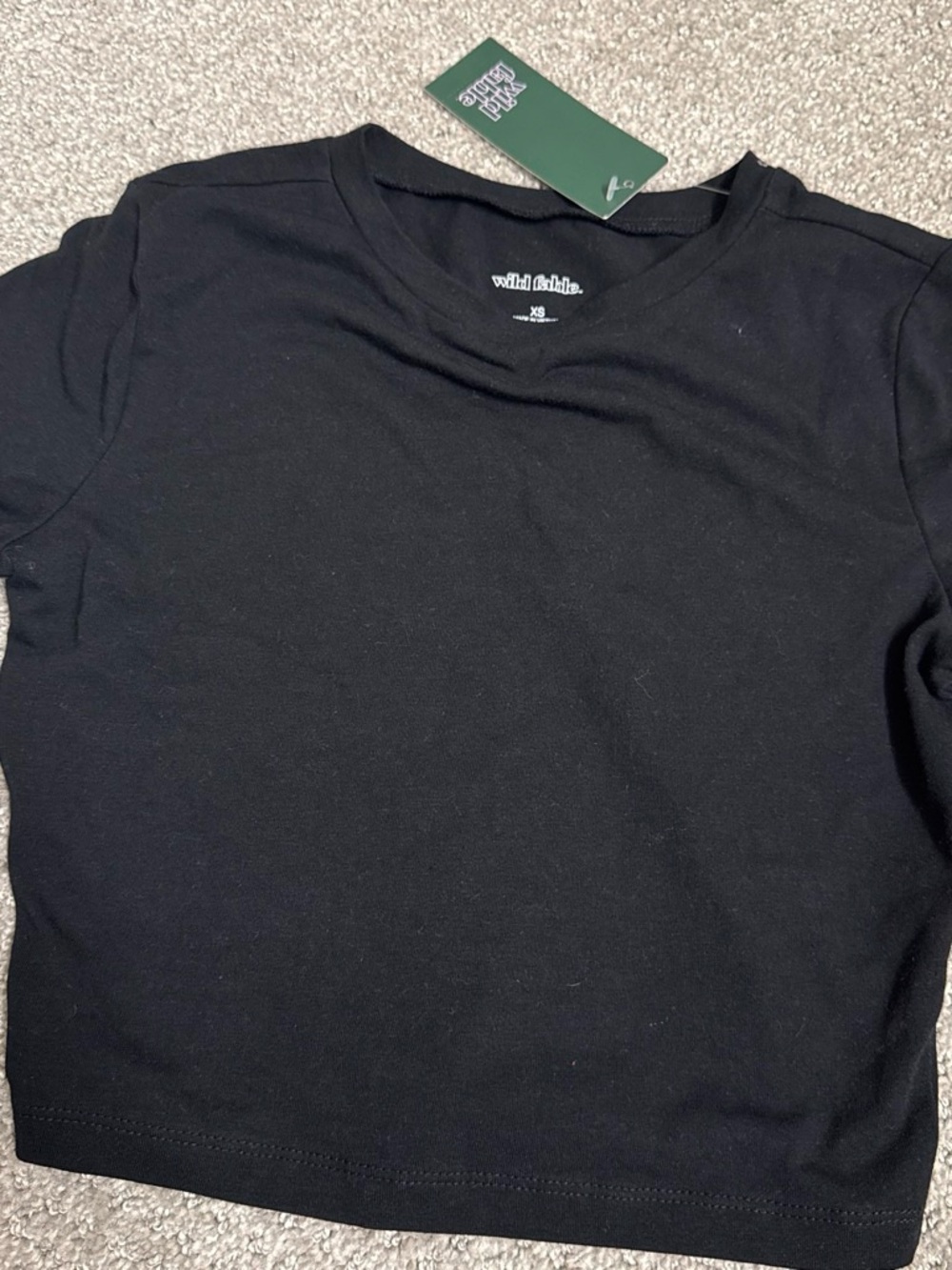 wild fable Black Short-Sleeve Crew T-Shirt